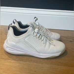 Clove Classic Brilliant White Size Women’s 6.5 - Used Without Box